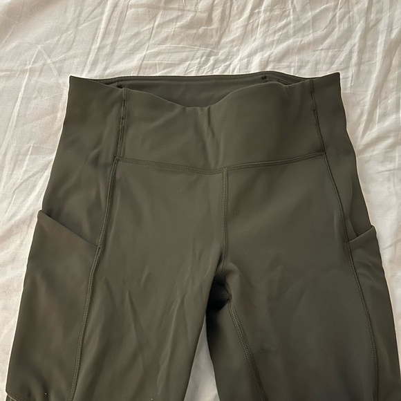 Lululemon leggings- size 4 - Picture 2 of 5